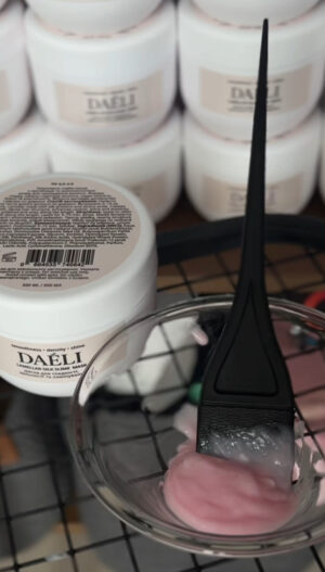 СЛАЙМ-МАСКА ламелярнаDAÉLI Lamellar Silk Slime Mask 500 мл — маска для гладкості, щільності та ламінування волосся