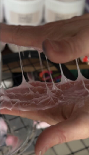 СЛАЙМ-МАСКА ламелярнаDAÉLI Lamellar Silk Slime Mask 500 мл — маска для гладкості, щільності та ламінування волосся