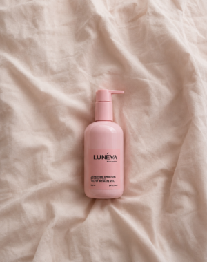 LUNÉVA Intimate Care — крем-гель для інтимної гігієни, 350 мл