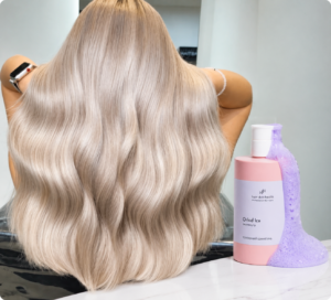 Тонуючий шампунь для підтримання кольору LUNÉVA Orchid Ice, 300 мл